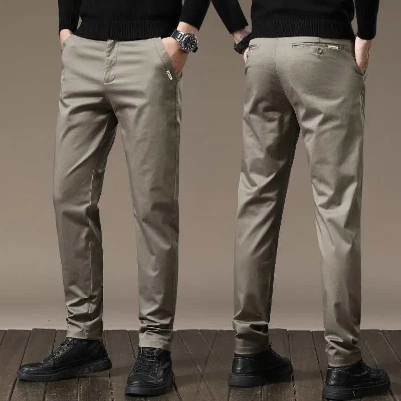 Calça Chino em Sarja Masculina DiIema